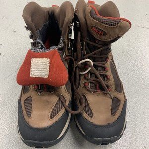 Magellan Mens size 9D boots brown and tan hiking camping